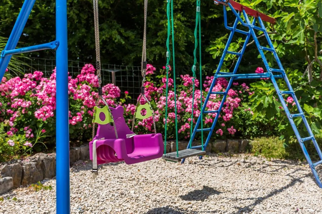 Molnar Resort Apartment Ljiljana Brzac Kroatien