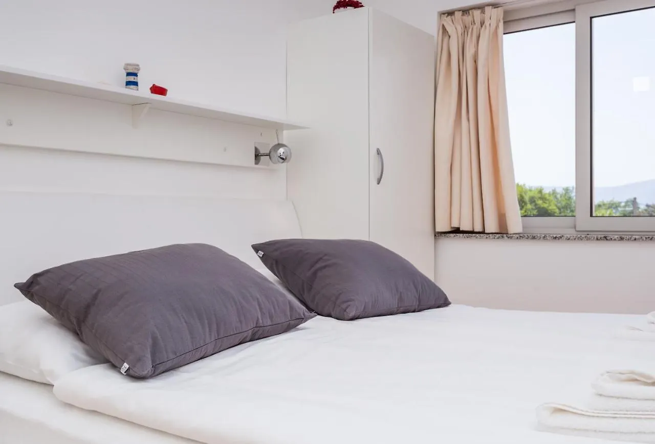 Molnar Resort Apartment Ljiljana Brzac